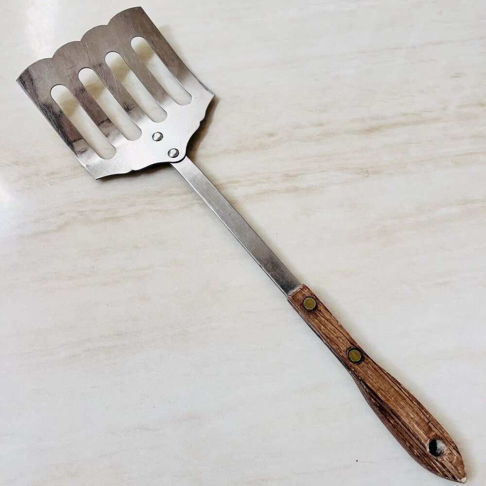 Royal Sharpcutter Stainless Slotted Spatula Turner Scalloped Curved Wood Handle